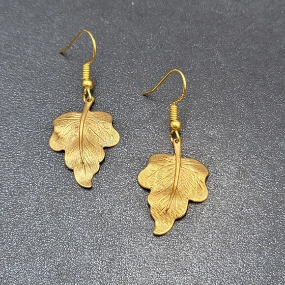 Pierced Earrings Brushed Gold Plated Dangle Detailed Leaves 1 1/8" - Picture 8 of 12